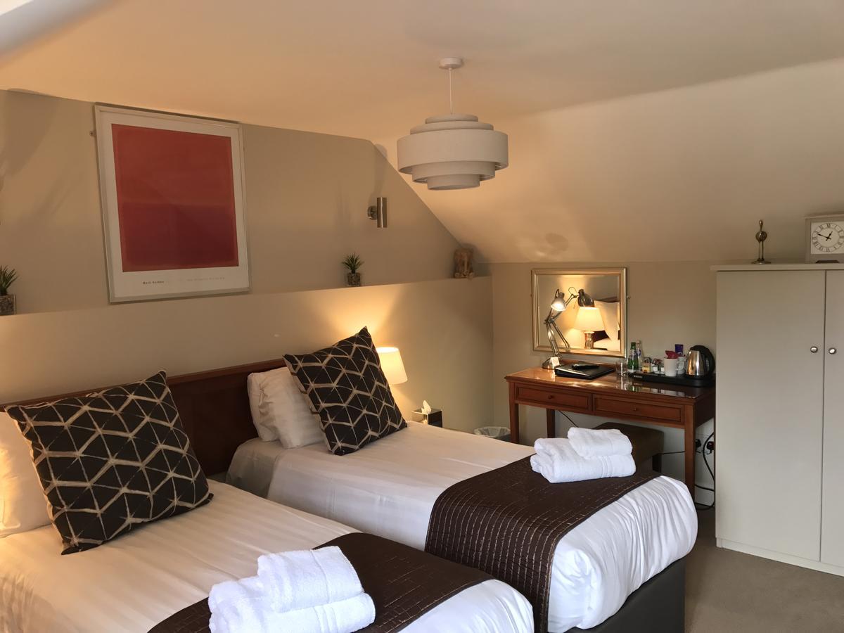 The Black Swan Inn Horsham St Faith Екстериор снимка